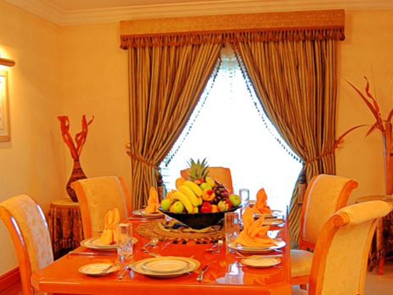Holiday International Sharjah 53460
