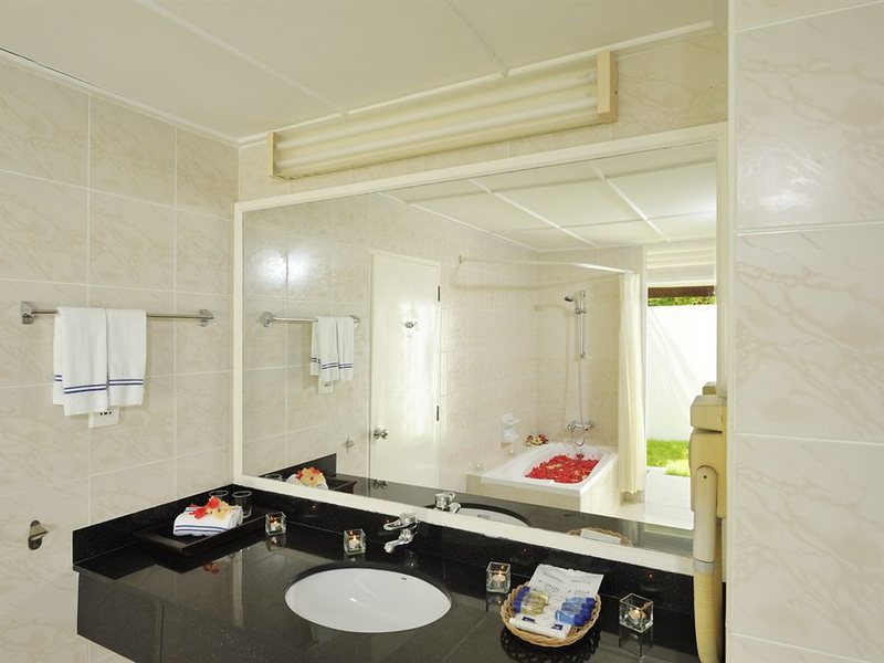 Holiday Island Resort 135100