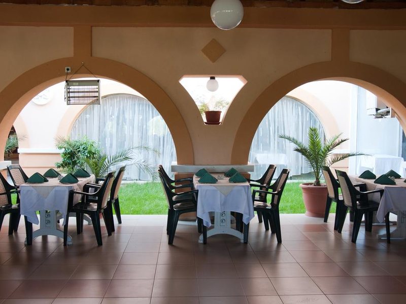 Holiday Village  171331