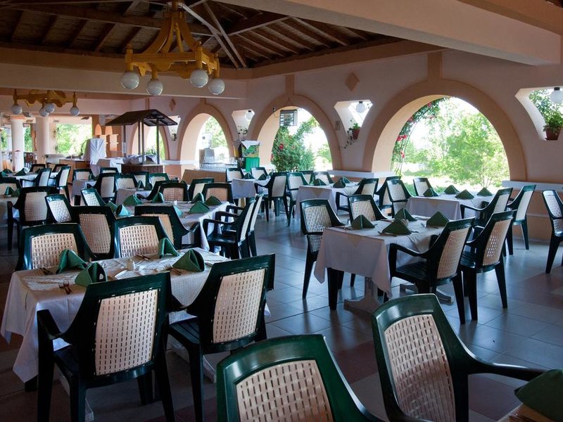 Holiday Village  171334