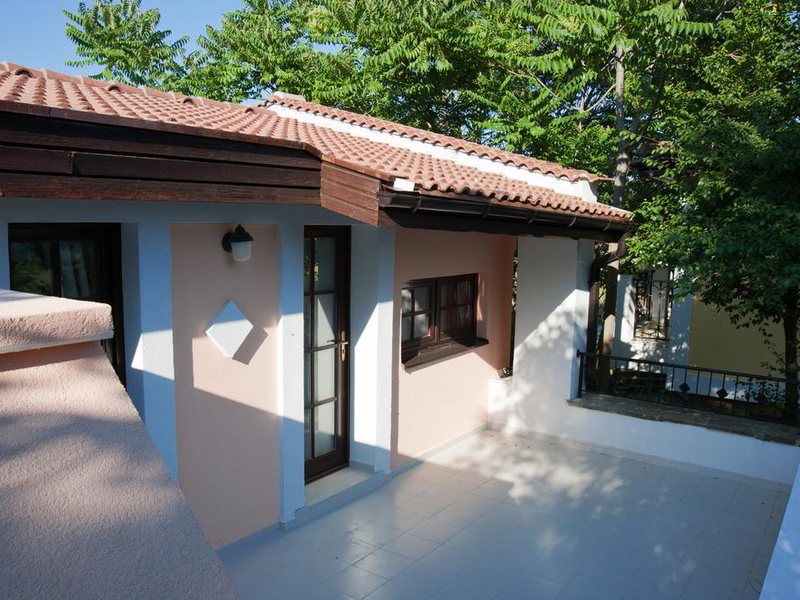 Holiday Village  171337