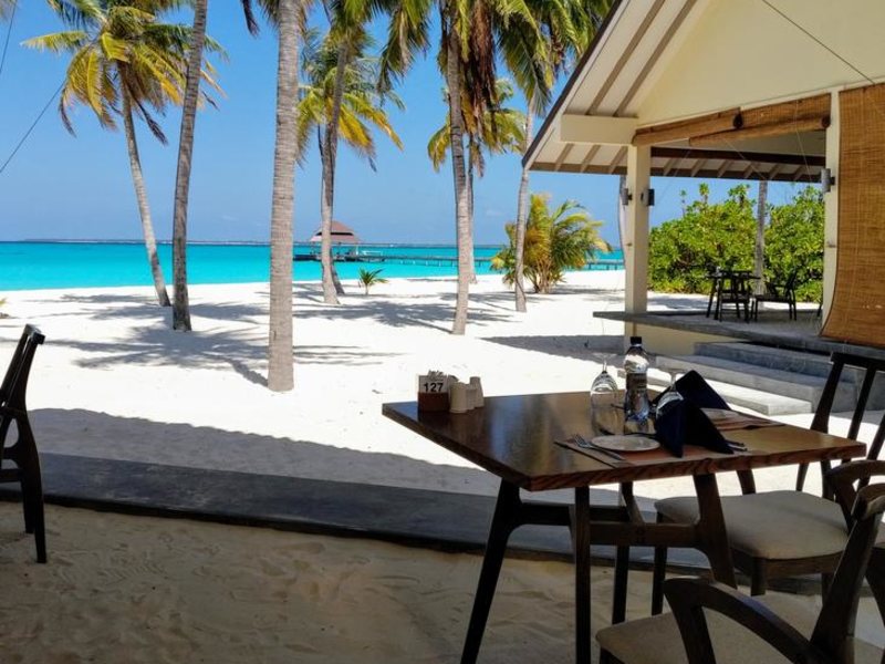 Hondaafushi Island Resort 324900