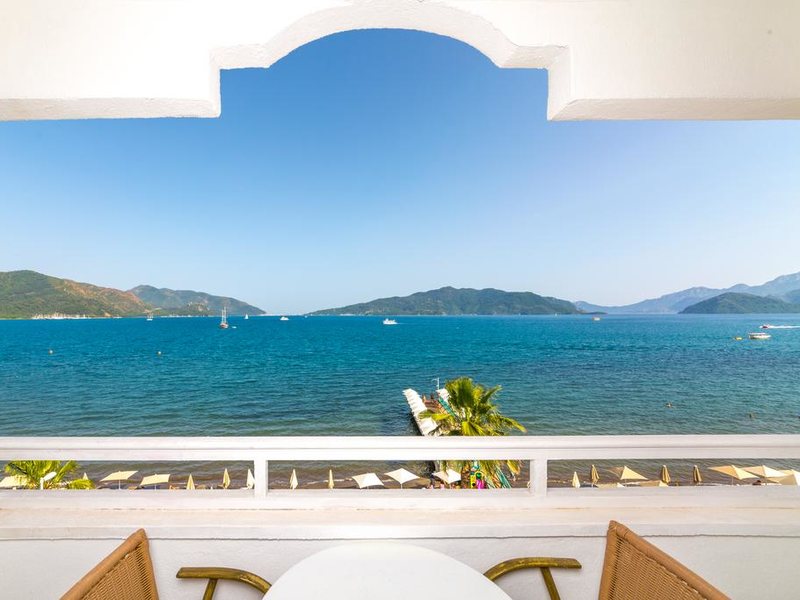 Honeymoon Beach Hotel 189294