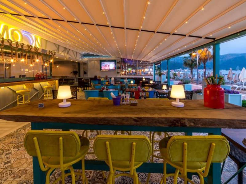 Honeymoon Beach Hotel 189307