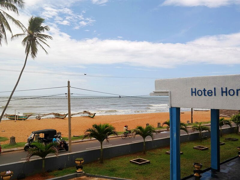 Honors Club Hotel 106414