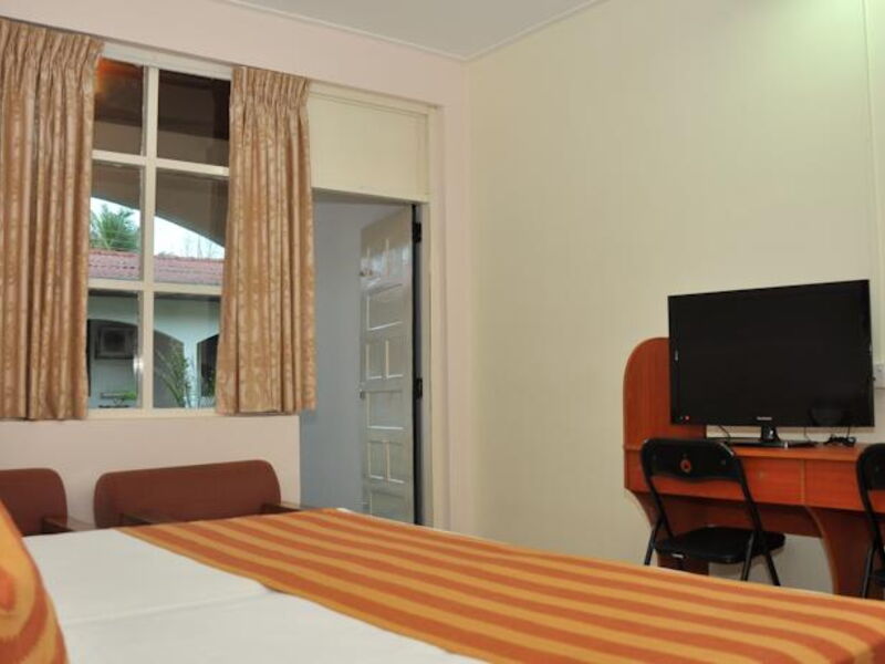 Honors Club Hotel 106424