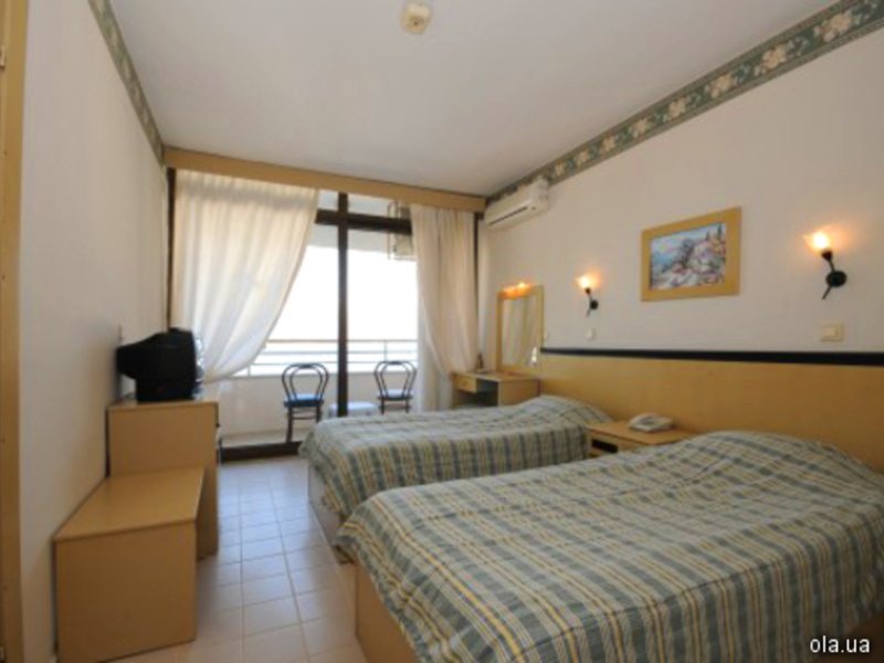 Hotel Blue Rainbow 12499