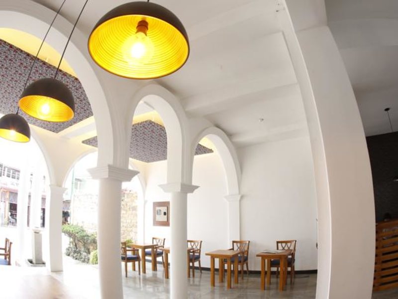 Hotel C Negombo 131135