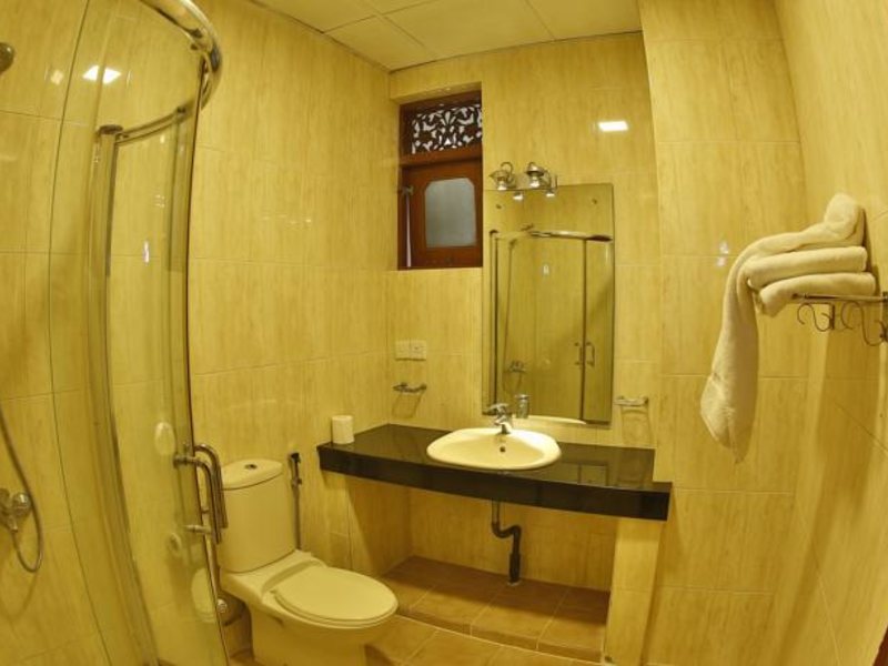 Hotel C Negombo 131137