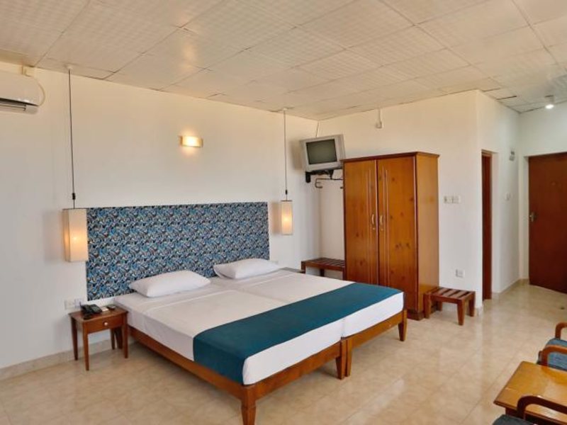 Hotel C Negombo 131143