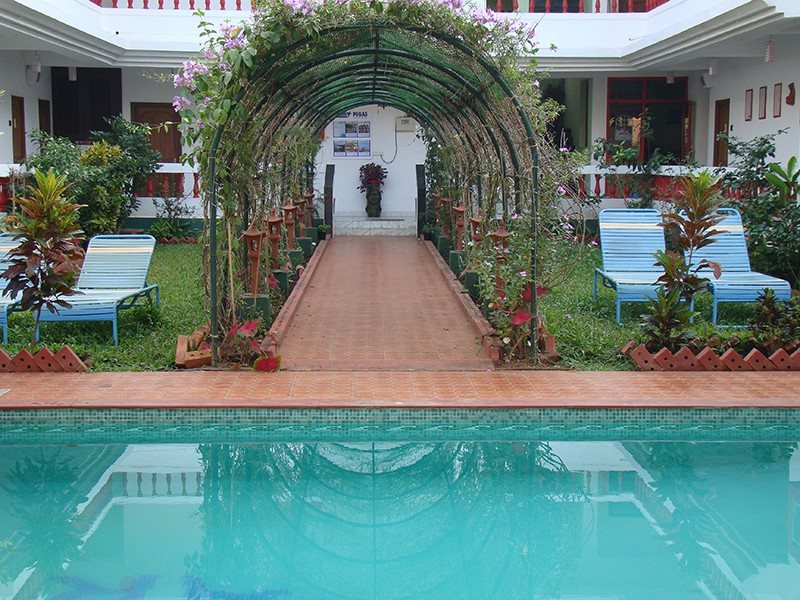 Hotel Cary’s	 114458