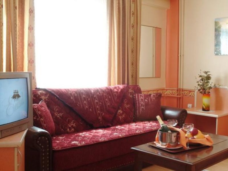 Hotel Eyfel 90746