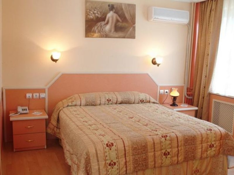 Hotel Eyfel 90752