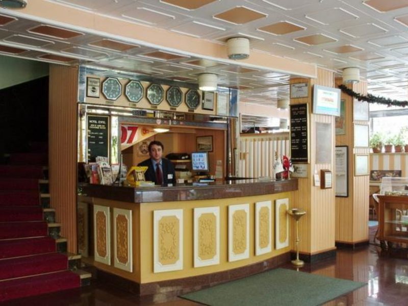 Hotel Eyfel 90754