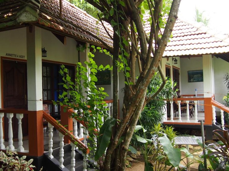 Hotel Flower Garden 107812