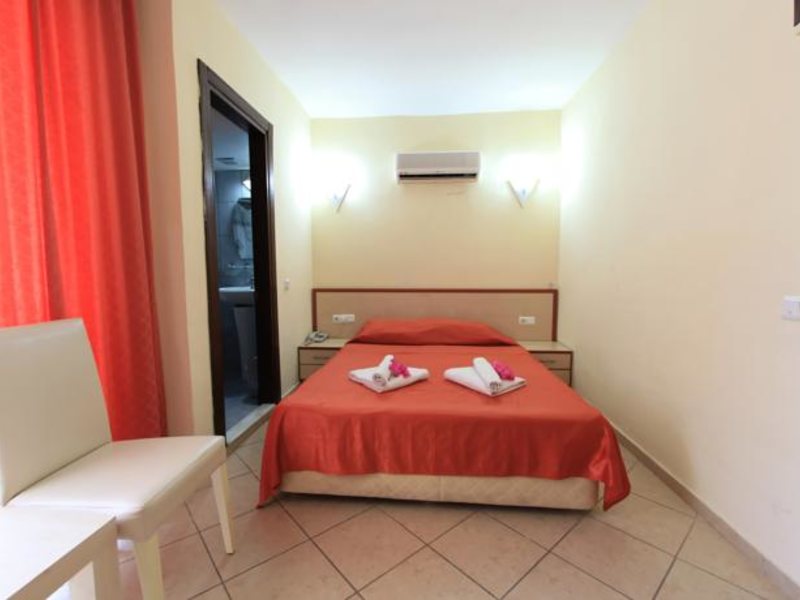 Hotel Golden Sun 160902