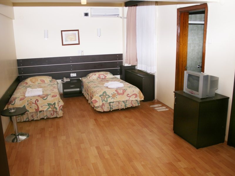 Hotel Grand Ons 90797