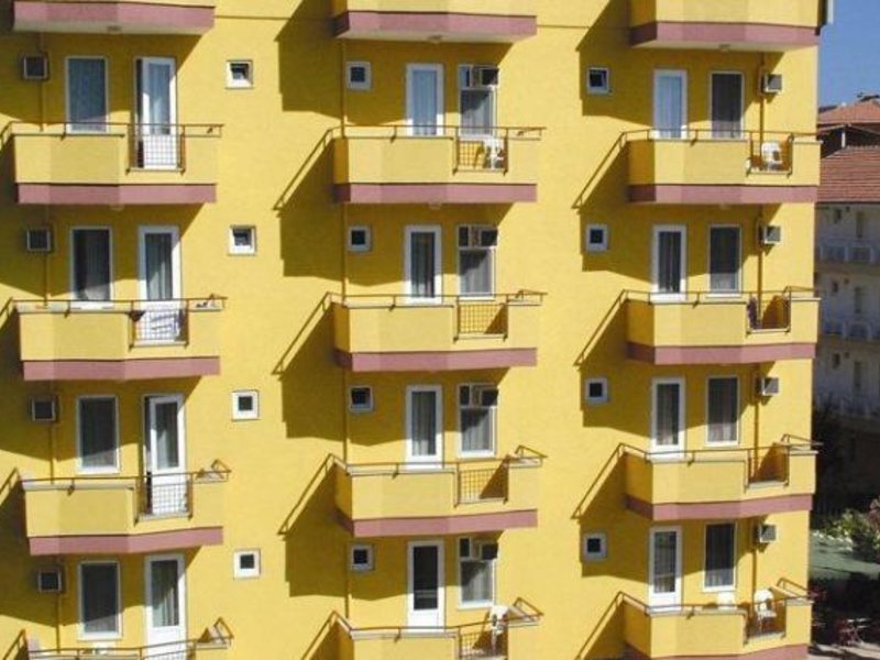 Hotel Moon Light 195657