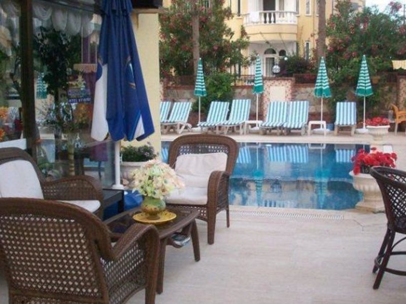 Hotel Moon Light 195658