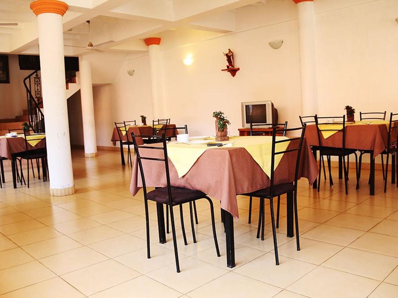 Hotel Red Rose 195979