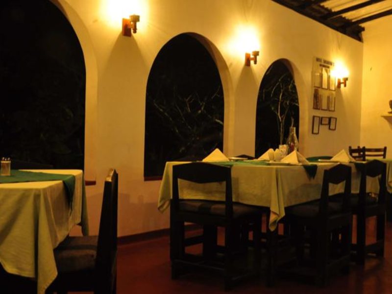 Hotel Susantha Garden 131212