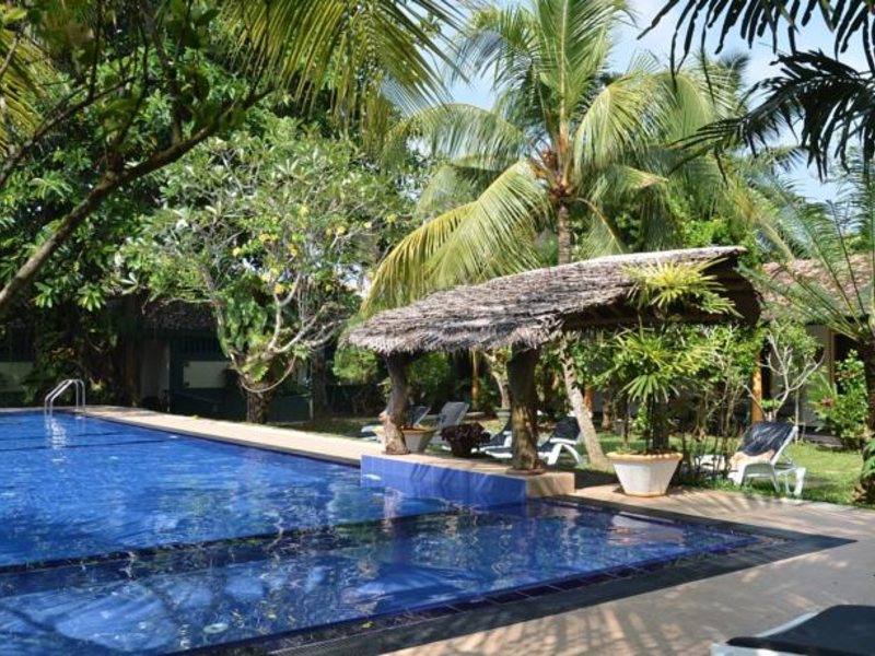 Hotel Susantha Garden 131217