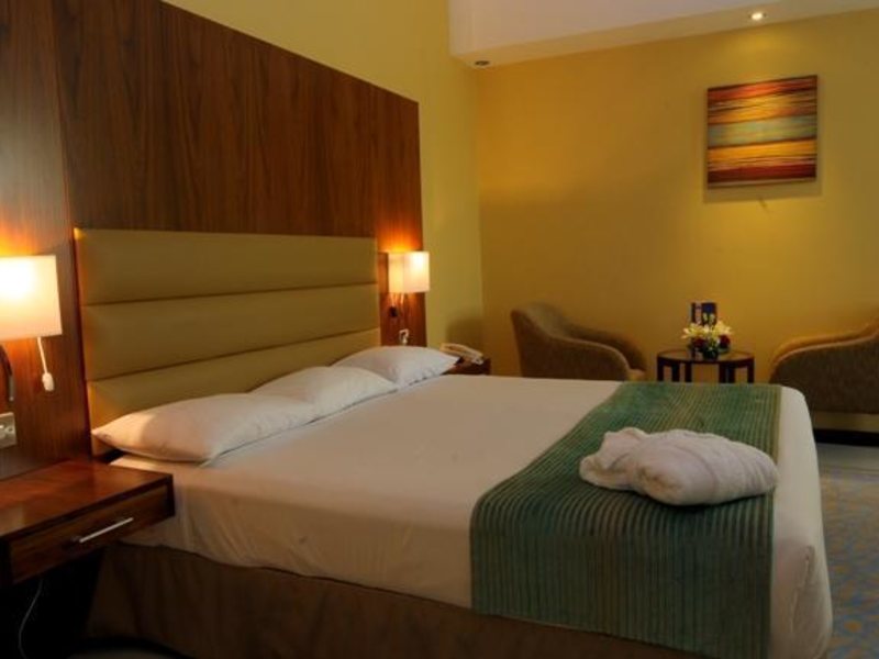 Howard Johnson Hotel Abu Dhabi 192522