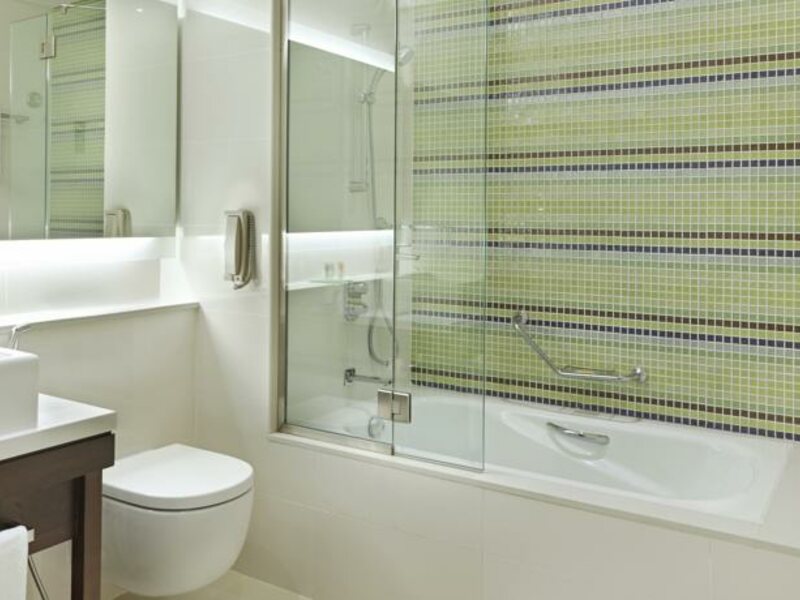 Hyatt Place Dubai Baniyas Square 132610