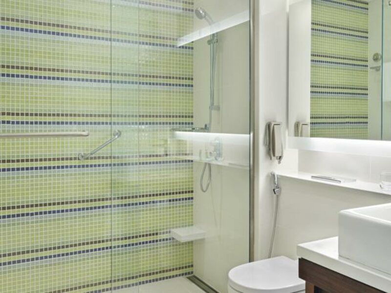 Hyatt Place Dubai Baniyas Square 132612