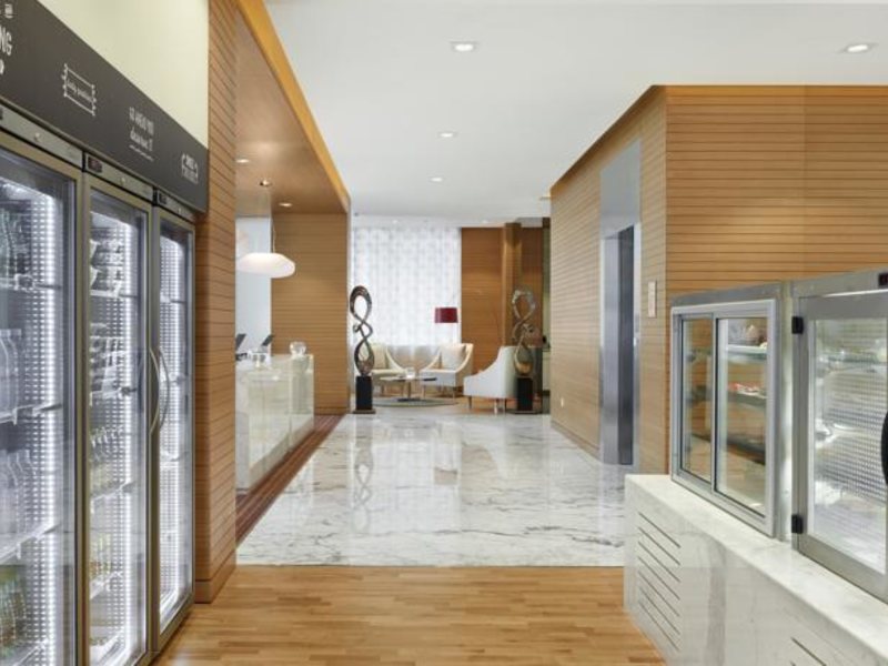 Hyatt Place Dubai Baniyas Square 132613