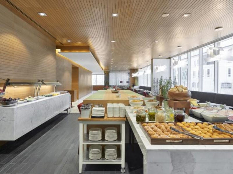 Hyatt Place Dubai Baniyas Square 132614