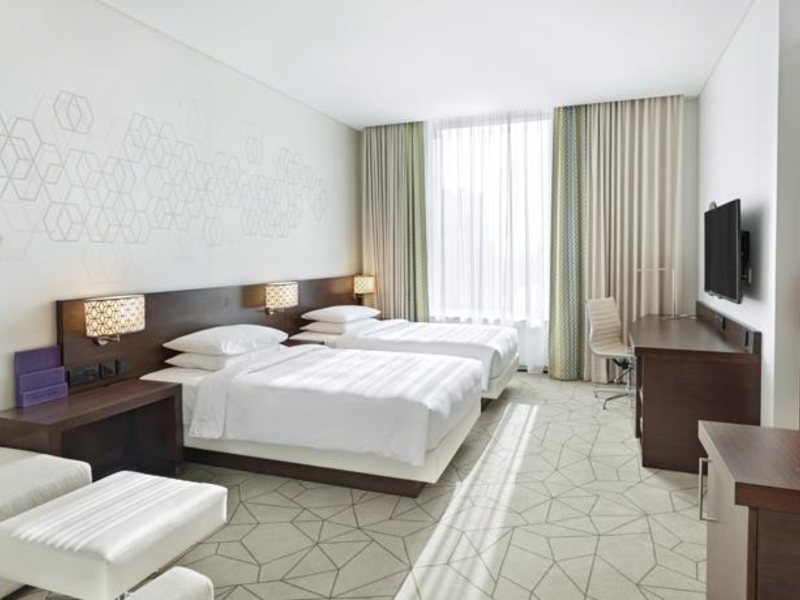 Hyatt Place Dubai Baniyas Square 132618