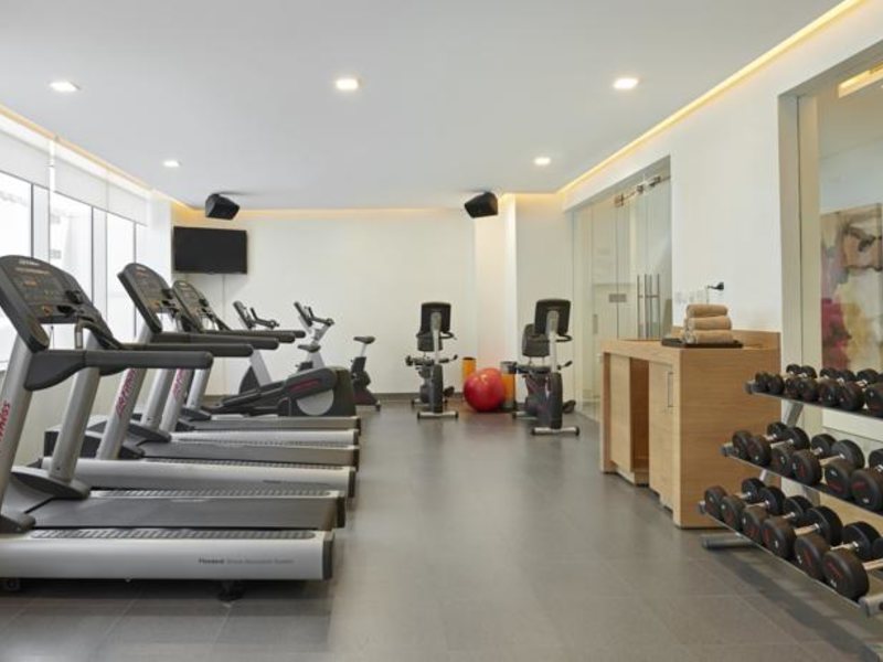 Hyatt Place Dubai Baniyas Square 132619