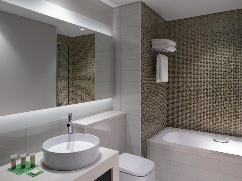 Hyatt Place Dubai Jumeirah 300584