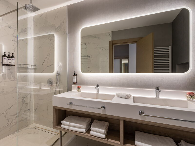 Hyatt Regency Kotor Bay Resort 327175