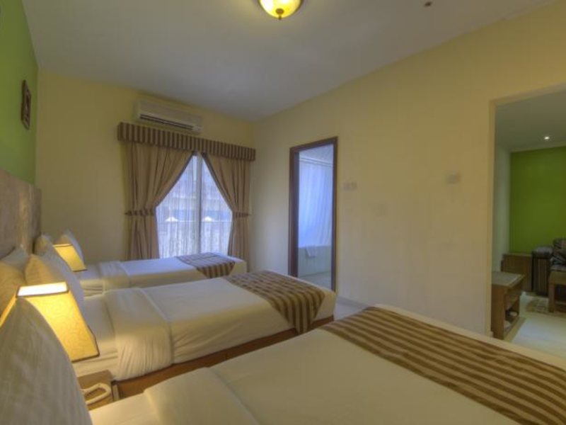 Hyde Park Hotel 119320