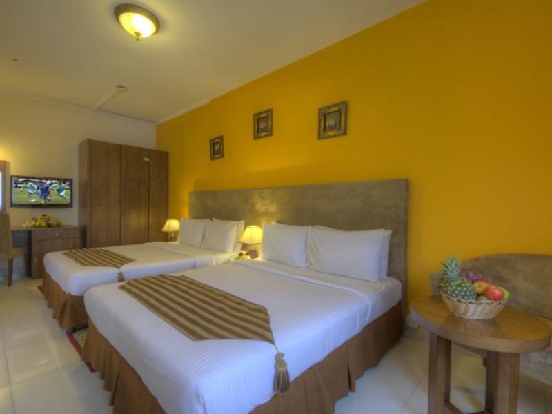 Hyde Park Hotel 119330