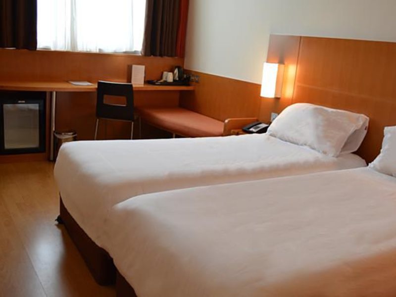 Ibis Abu Dhabi Gate 119337