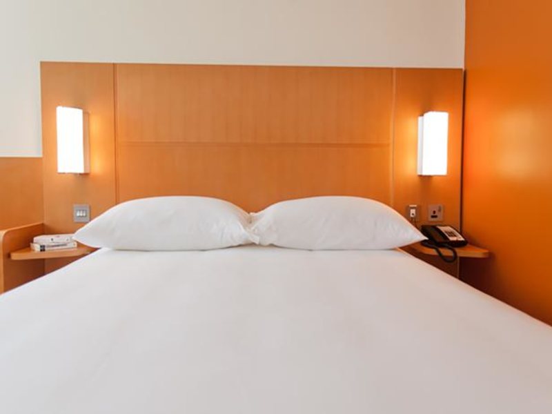 Ibis Abu Dhabi Gate 119357