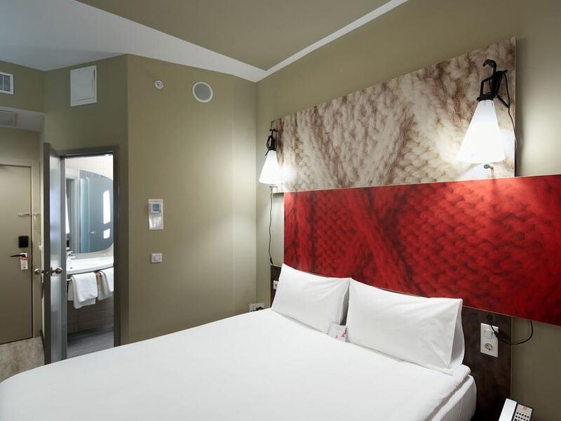 Ibis Hotel Airoport 242149