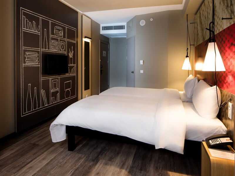 Ibis Hotel Airoport 242162