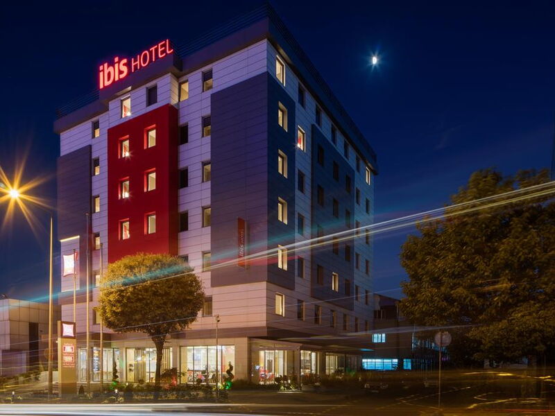 Ibis Hotel Airoport 242164
