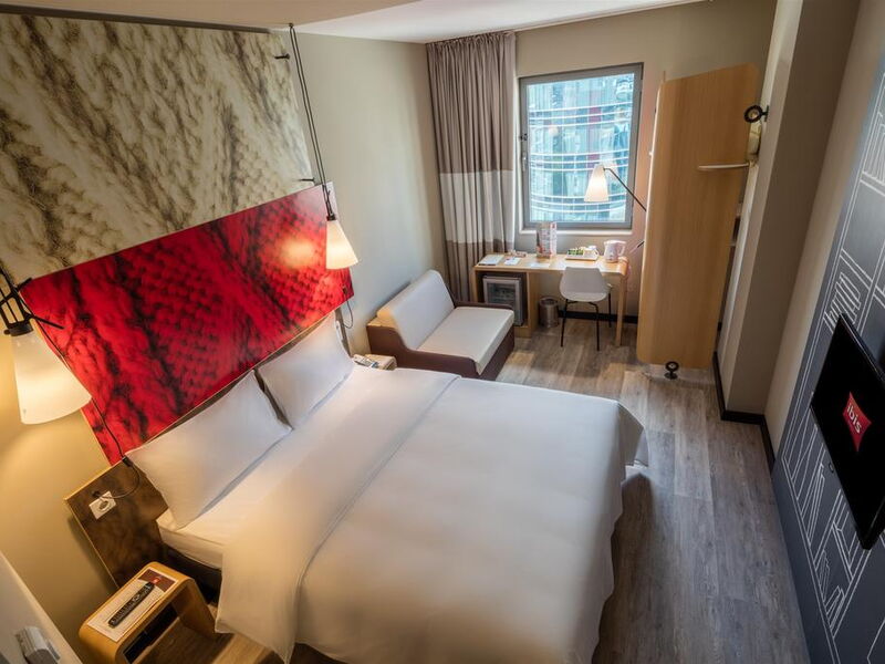 Ibis Hotel Airoport 242165