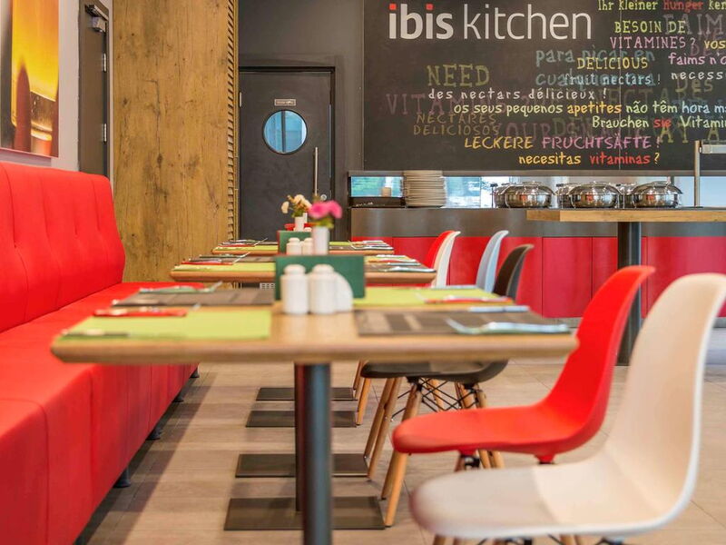 Ibis Hotel Airoport 242173