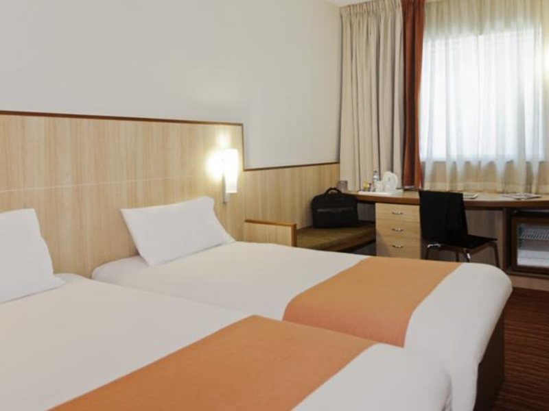 Ibis Hotel Al Barsha 47052