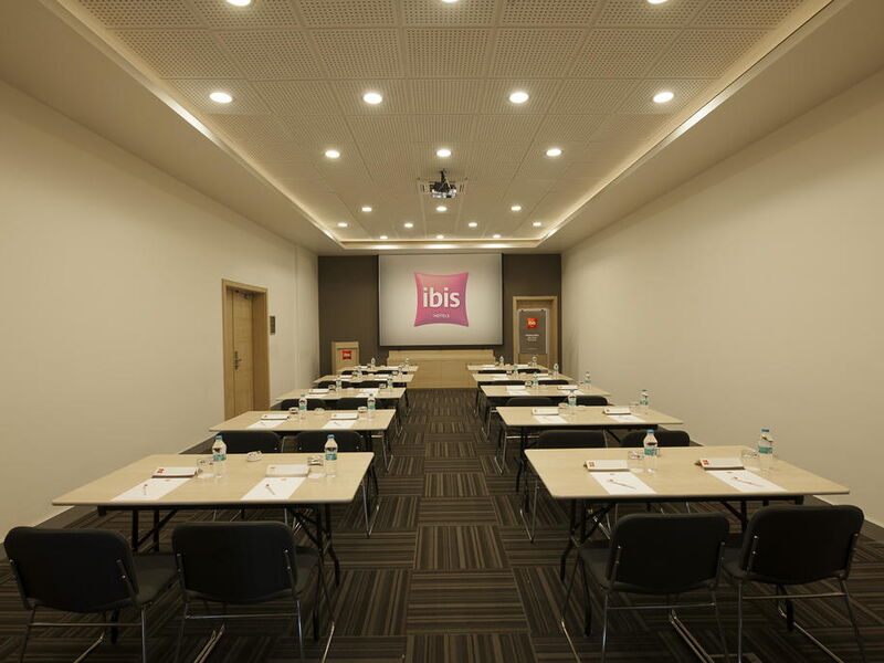Ibis Istanbul Esenyurt 242200