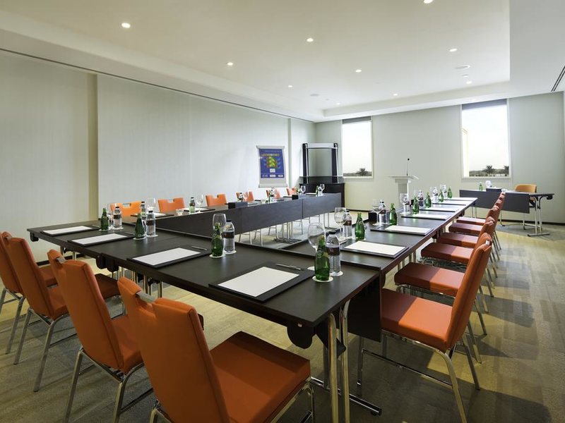 Ibis One Central 204006