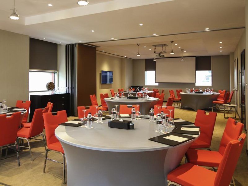 Ibis One Central 204019