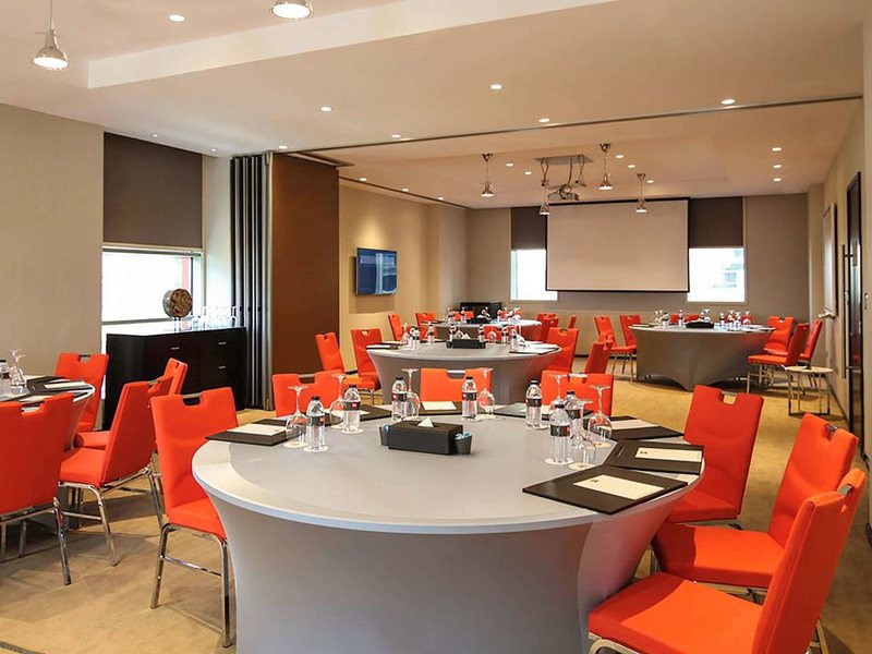 Ibis One Central 204033