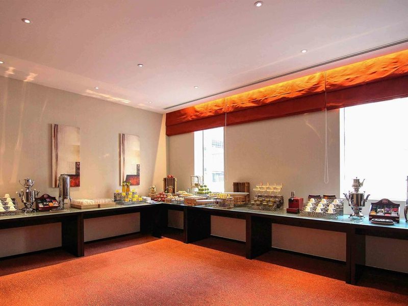 Ibis One Central 204035